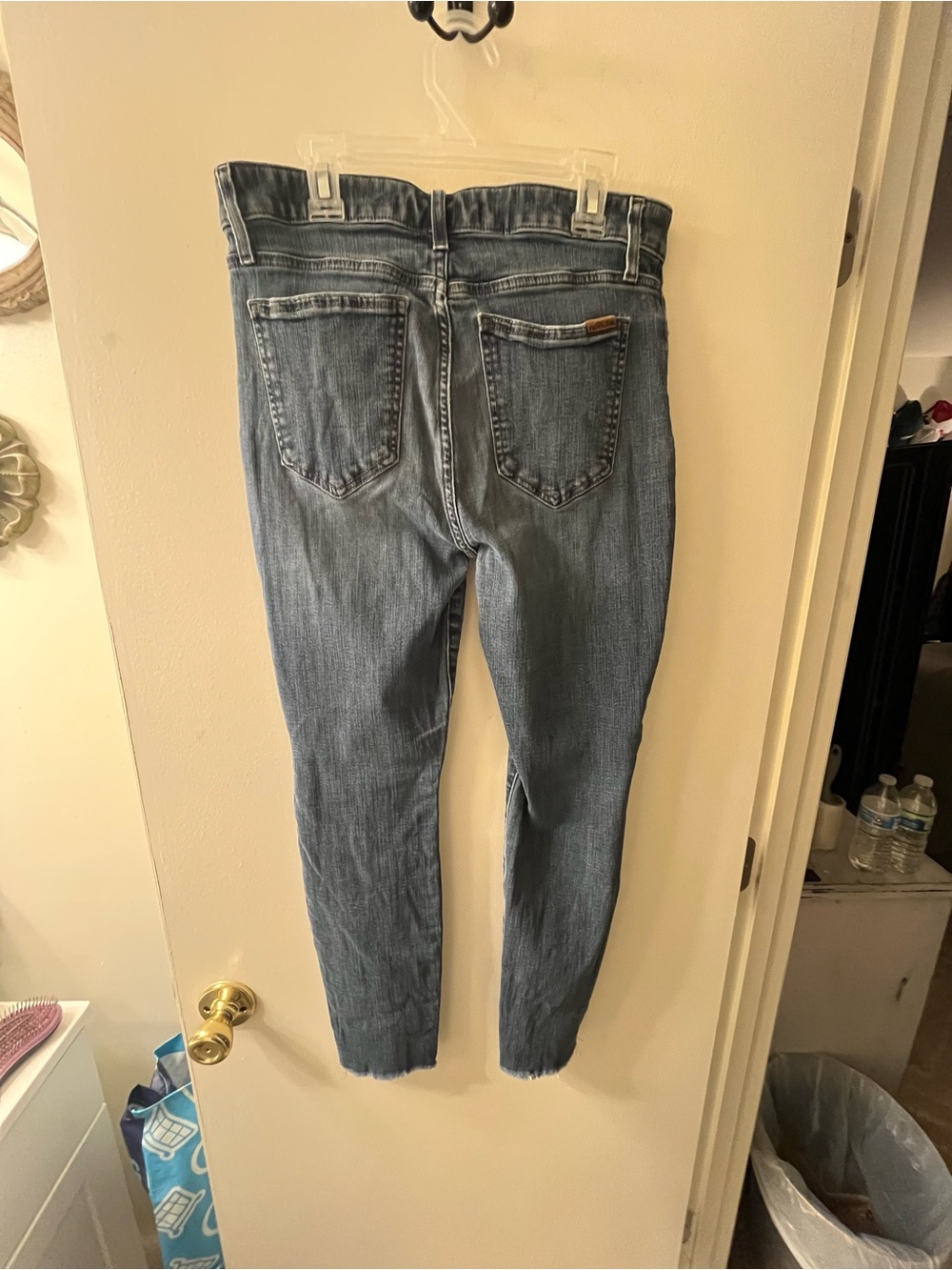 High-Rise Vintage Wash Women’s Jeans - Picture 4 of 6